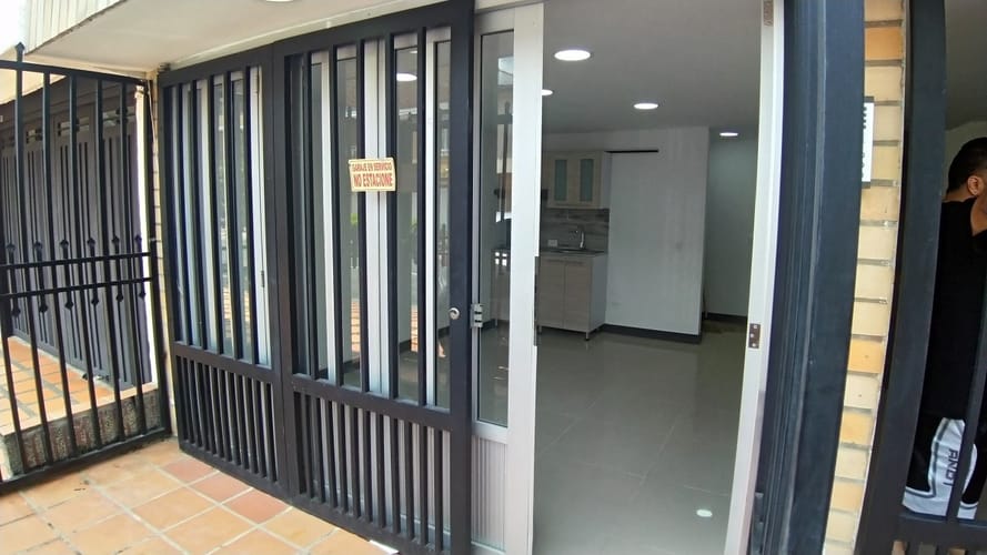 Apartaestudio en venta en Cristo Rey, Medellín, 90 m² · foto 4 de 19