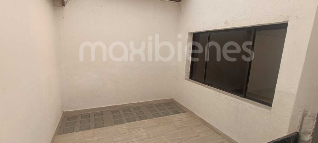 Casa de 16 alcobas en arriendo en Centro, Itagüí, 800 m² · foto 16 de 24
