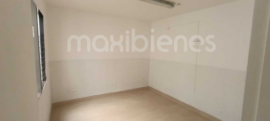 Casa de 16 alcobas en arriendo en Centro, Itagüí, 800 m² · foto 22 de 24