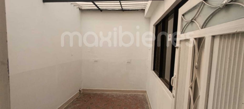 Casa de 16 alcobas en arriendo en Centro, Itagüí, 800 m² · foto 23 de 24