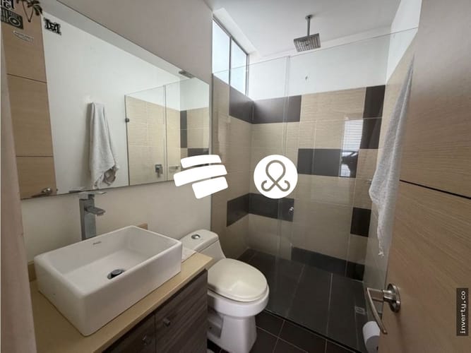 Apartamento de 3 alcobas en venta en El Poblado, Medellín, 148 m² · foto 11 de 13
