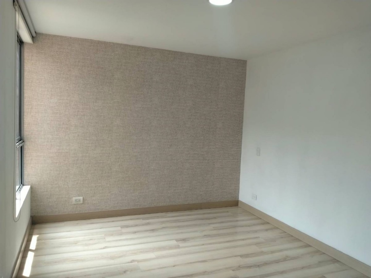 Apartamento en arriendo en Castropol, Medellín · foto 10 de 21