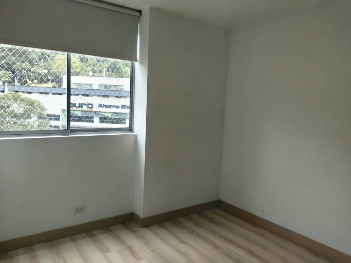 Apartamento en arriendo en Castropol, Medellín · foto 13 de 21