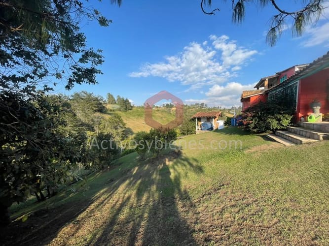 Casa de 4 alcobas en arriendo en Cascajo Arriba, Marinilla · foto 3 de 24