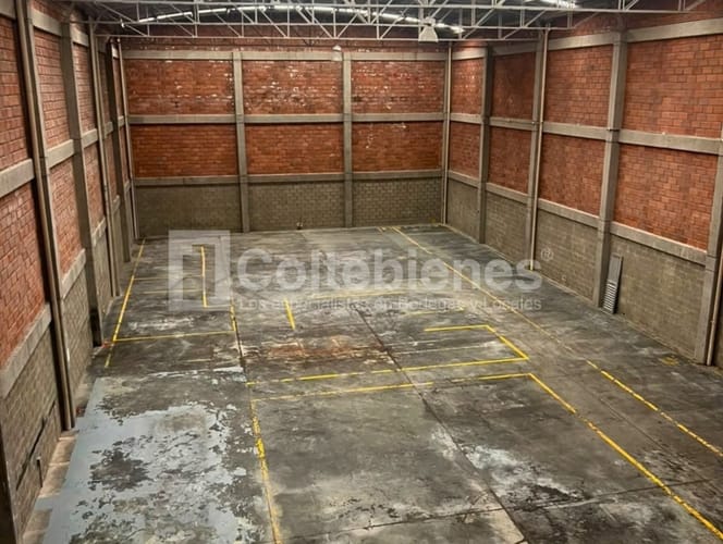 Bodega en arriendo en Monteazul, Sabaneta, 1000 m² · foto 2 de 15