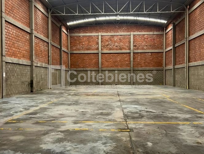 Bodega en arriendo en Monteazul, Sabaneta, 1000 m² · foto 3 de 15