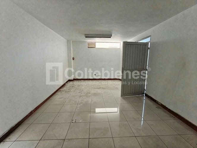 Bodega en arriendo en Monteazul, Sabaneta, 1000 m² · foto 10 de 15