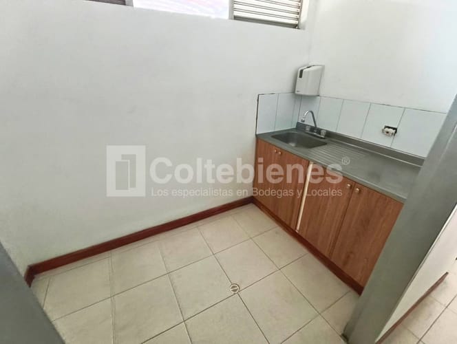 Bodega en arriendo en Monteazul, Sabaneta, 1000 m² · foto 12 de 15