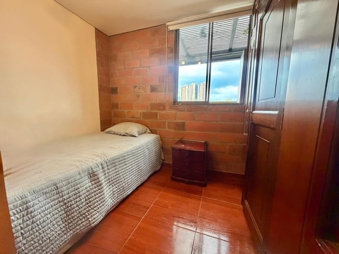 Apartamento de 3 alcobas en arriendo en Rodeo Alto, Medellín, 82 m² · foto 5 de 18