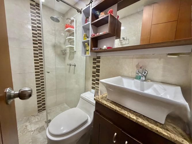 Apartamento de 3 alcobas en arriendo en Rodeo Alto, Medellín, 82 m² · foto 7 de 18