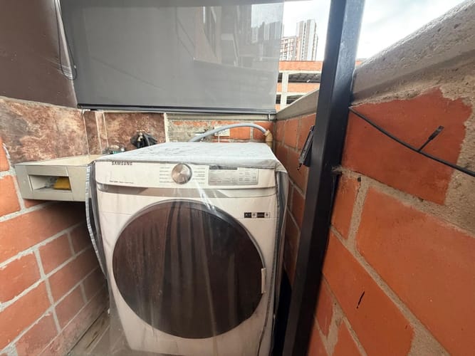 Apartamento de 3 alcobas en arriendo en Rodeo Alto, Medellín, 82 m² · foto 11 de 18