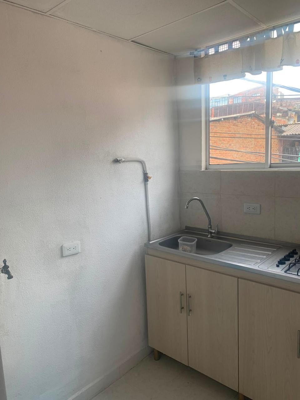 Casa en arriendo en Sector Plaza De Bolivar, Pereira · foto 3 de 16