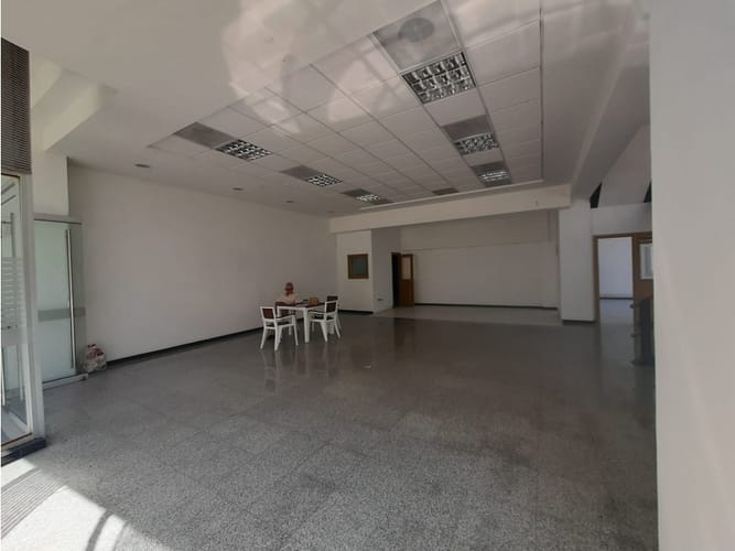 Local en arriendo en Antonia Santos Centro, Bucaramanga, 275 m² · foto 3 de 24
