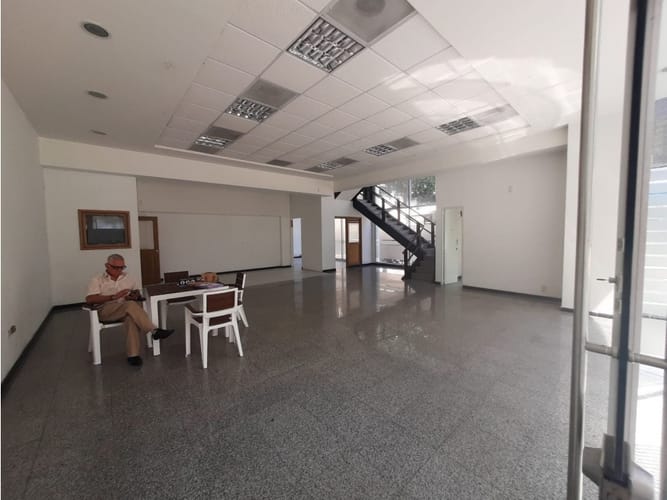 Local en arriendo en Antonia Santos Centro, Bucaramanga, 275 m² · foto 4 de 24
