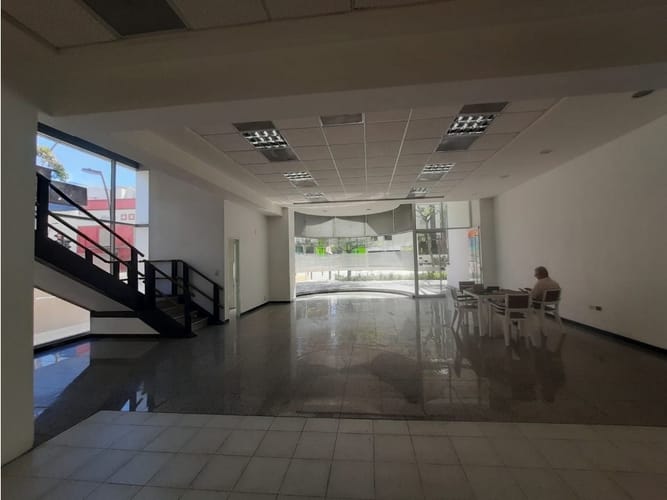 Local en arriendo en Antonia Santos Centro, Bucaramanga, 275 m² · foto 5 de 24