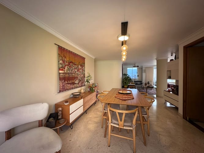 Apartamento de 3 alcobas en venta en El Poblado, Medellín, 171 m² · foto 4 de 19