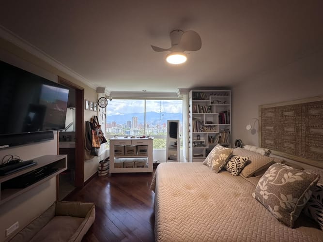 Apartamento de 3 alcobas en venta en El Poblado, Medellín, 171 m² · foto 13 de 19