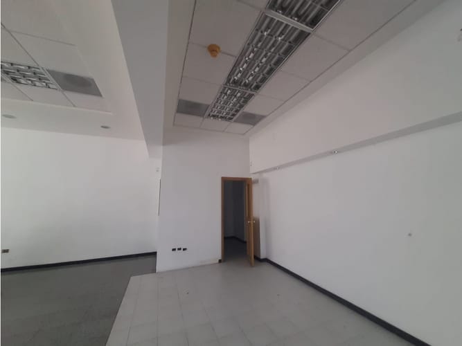 Local en arriendo en Antonia Santos Centro, Bucaramanga, 275 m² · foto 17 de 24