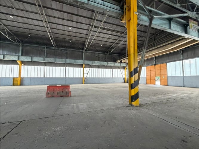 Bodega en arriendo en Rio De Oro I, Girón · foto 11 de 12