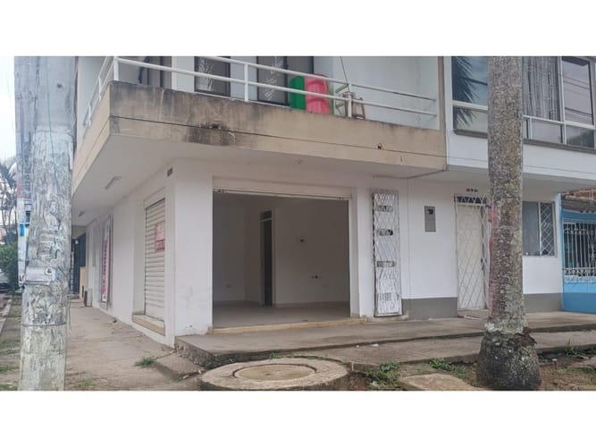Local en arriendo en Estoraques I Y Ii, Bucaramanga, 22 m² · foto 2 de 7