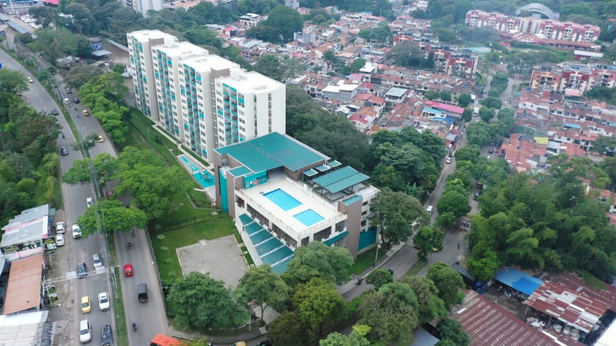 Apartamento de 3 alcobas en venta en Picaleña Y Mirolindo, Ibagué, 59 m² · foto 2 de 15
