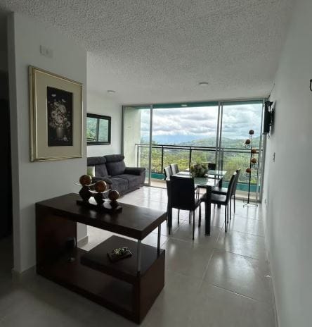 Apartamento de 3 alcobas en venta en Picaleña Y Mirolindo, Ibagué, 59 m² · foto 3 de 15