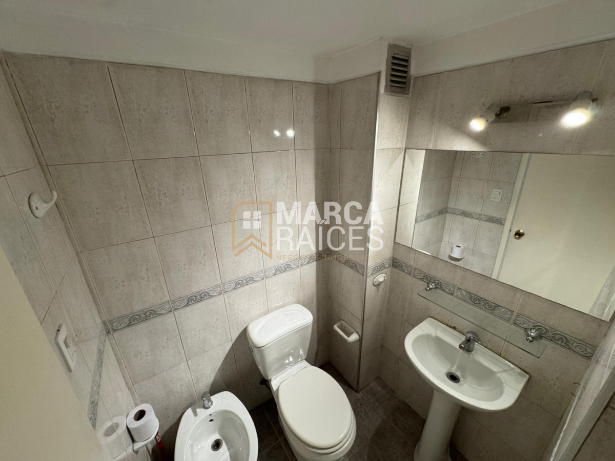 Alquiler Monoambiente con balcón. Pocitos, Montevideo · Foto 11