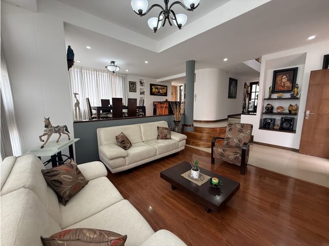 Casa de 4 alcobas en venta en San Onofre, Tunja, 319 m² · foto 4 de 24