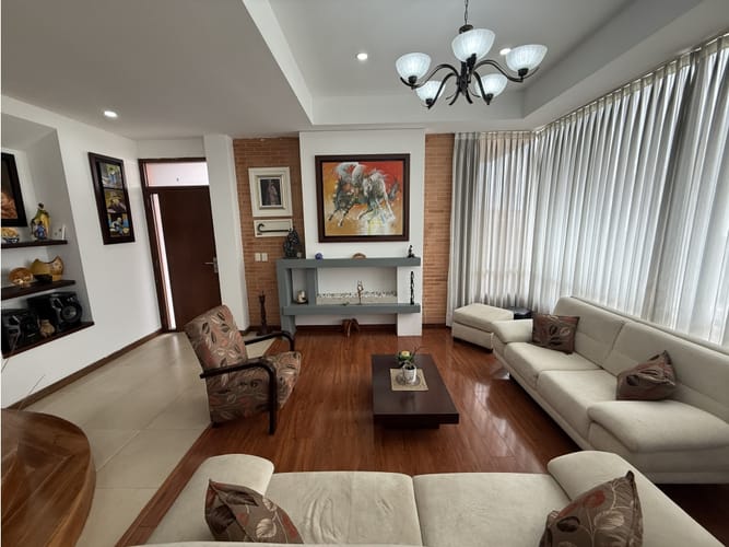 Casa de 4 alcobas en venta en San Onofre, Tunja, 319 m² · foto 5 de 24