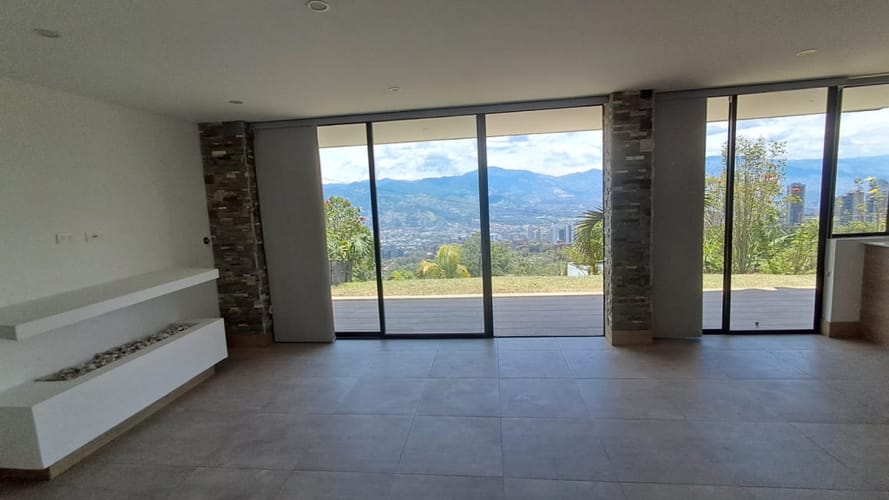 House for rent in Loma del Chocho, Envigado
