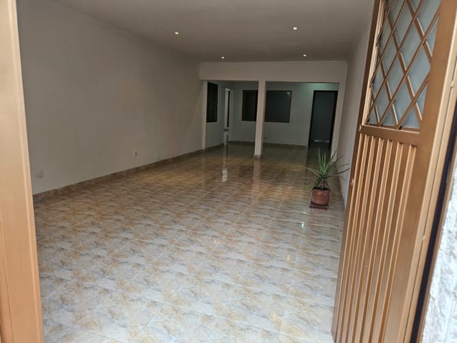 Casa de 4 alcobas en venta en Bretaña, Cali, 220 m² · foto 4 de 18