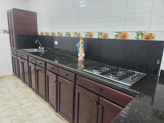 Casa de 4 alcobas en venta en Bretaña, Cali, 220 m² · foto 8 de 18