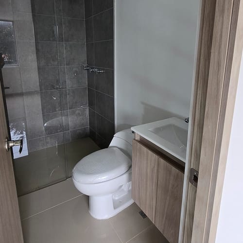 Apartamento de 3 alcobas en venta en Vegas De La Doctora, Sabaneta, 85 m² · foto 9 de 10