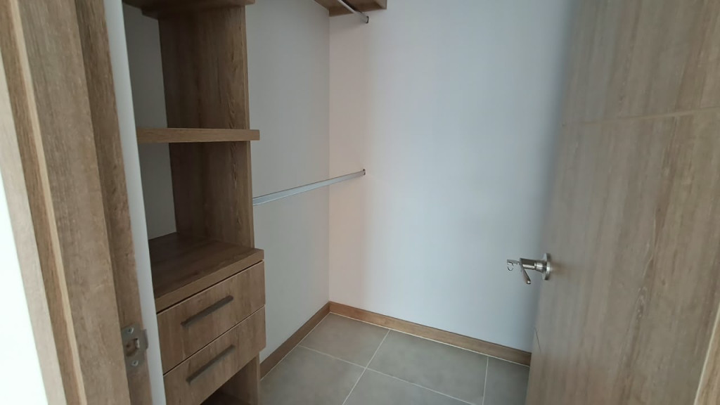 Apartamento en arriendo en Llano Grande, Rionegro · foto 13 de 16