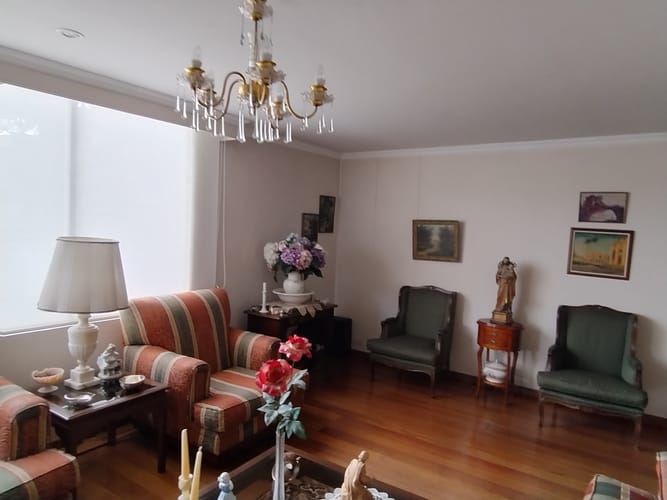 Apartamento de 3 alcobas en venta en Chicó Navarra, Bogotá, 167 m² · foto 3 de 24