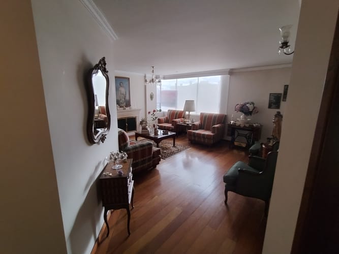Apartamento de 3 alcobas en venta en Chicó Navarra, Bogotá, 167 m² · foto 6 de 24