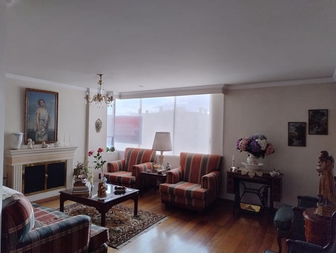 Apartamento de 3 alcobas en venta en Chicó Navarra, Bogotá, 167 m² · foto 4 de 24