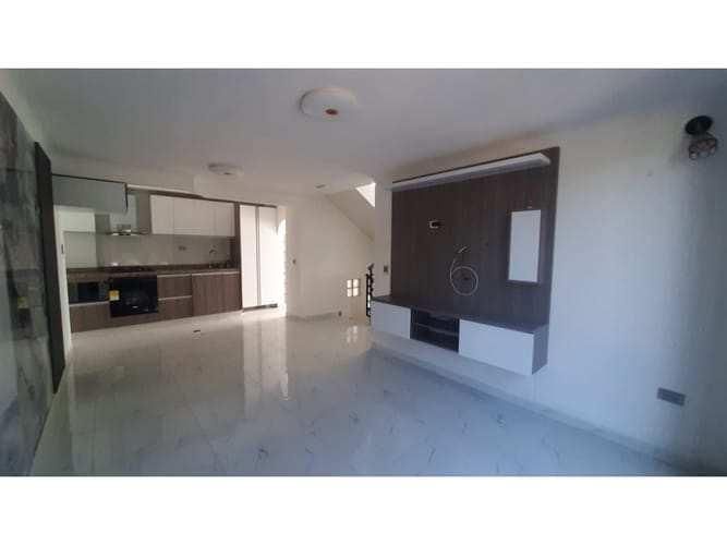 Casa de 4 alcobas en venta en Granjas De Provenza, Bucaramanga, 255 m² · foto 7 de 24