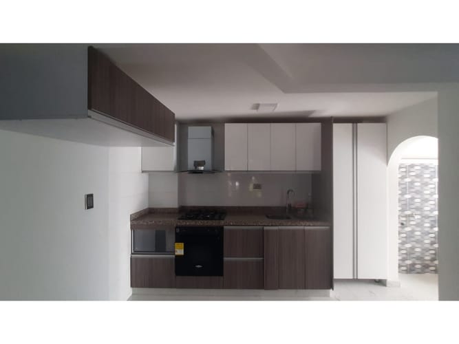 Casa de 4 alcobas en venta en Granjas De Provenza, Bucaramanga, 255 m² · foto 9 de 24