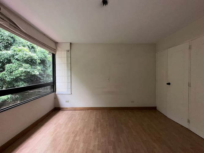Apartamento de 3 alcobas en venta en El Poblado, Medellín, 157 m² · foto 8 de 16