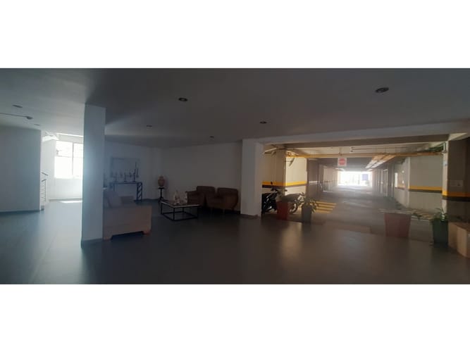 Apartamento de 3 alcobas en venta en Granjas De Provenza, Bucaramanga, 80 m² · foto 3 de 16