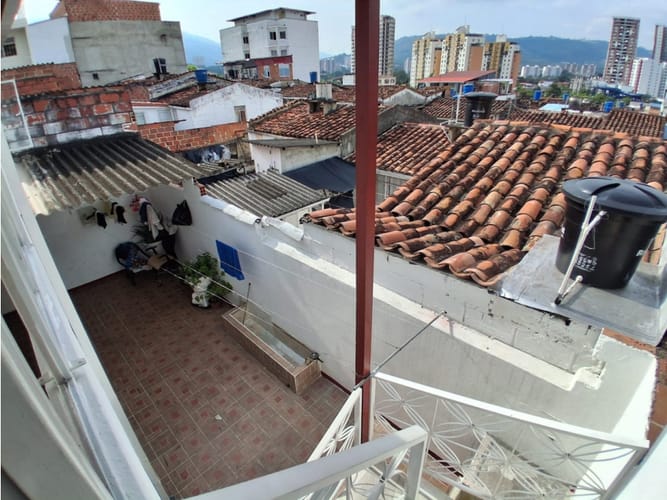 Casa de 8 alcobas en venta en Lagos I, Floridablanca, 162 m² · foto 13 de 24