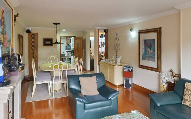 Apartamento de 3 alcobas en venta en Club De Los Lagartos, Bogotá, 154 m² · foto 3 de 23