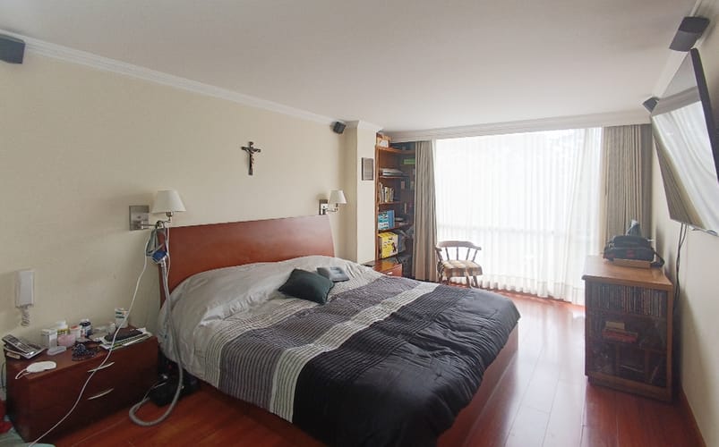 Apartamento de 3 alcobas en venta en Club De Los Lagartos, Bogotá, 154 m² · foto 9 de 23