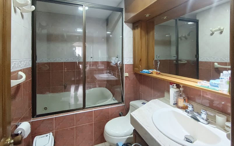 Apartamento de 3 alcobas en venta en Club De Los Lagartos, Bogotá, 154 m² · foto 11 de 23