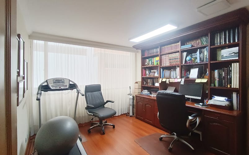 Apartamento de 3 alcobas en venta en Club De Los Lagartos, Bogotá, 154 m² · foto 15 de 23