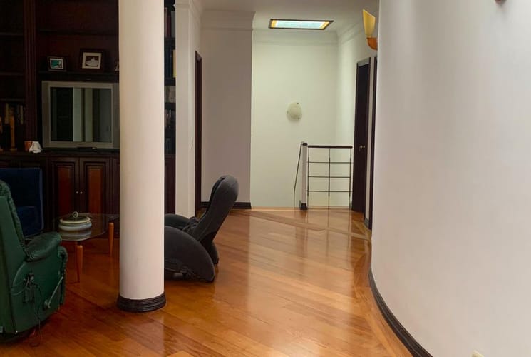 Casa de 4 alcobas en venta en Santa Ana, Bogotá, 620 m² · foto 6 de 14