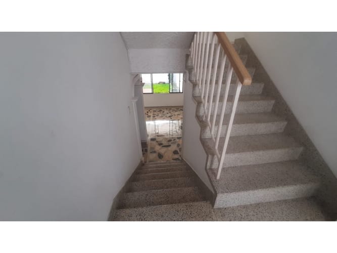 Casa de 3 alcobas en venta en Granjas De Provenza, Bucaramanga, 153 m² · foto 3 de 24