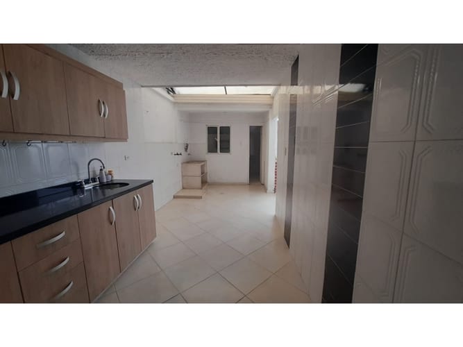 Casa de 3 alcobas en venta en Granjas De Provenza, Bucaramanga, 153 m² · foto 10 de 24
