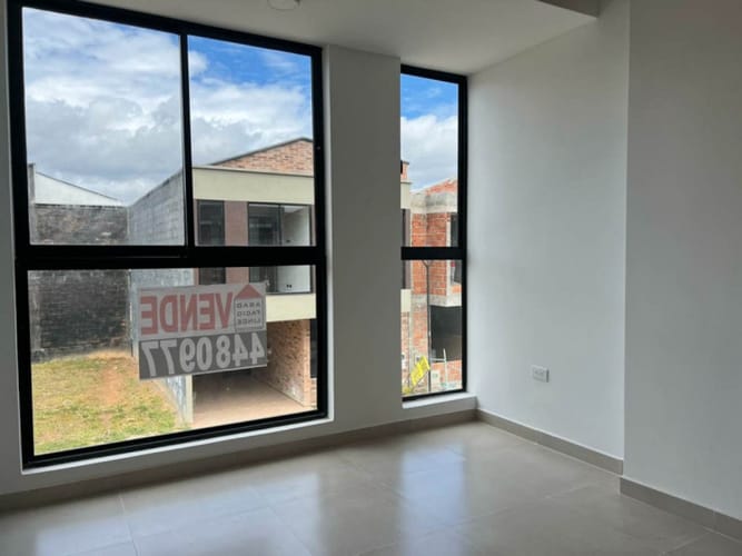 Casa de 3 alcobas en venta en La Ceja, 128 m² · foto 5 de 10